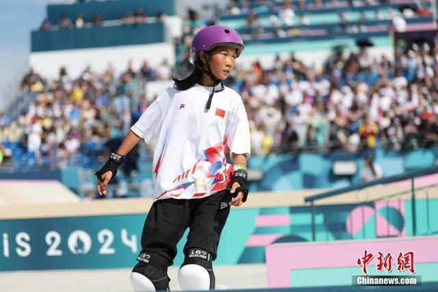 三方同框的温暖合影彰显体育改变世界的力量与