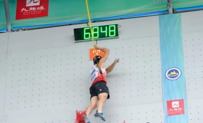 全国攀岩锦标赛落幕：老将稳健出色，新人崭露