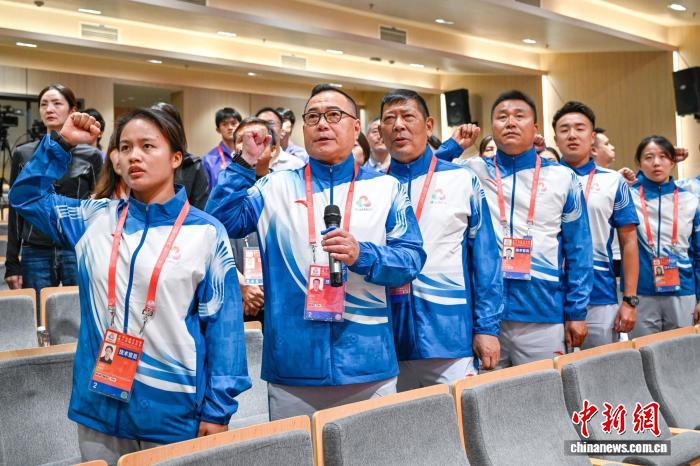 深圳举行第十五届全国运动会自行车项目赛风赛