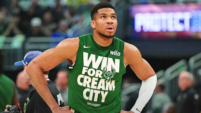 字母哥公开表态愿回归密尔沃基 雄鹿管理层或换